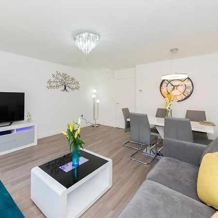 Greenfield Modern 3Br Home - Southcote Lane , Reading Eksteriør bilde