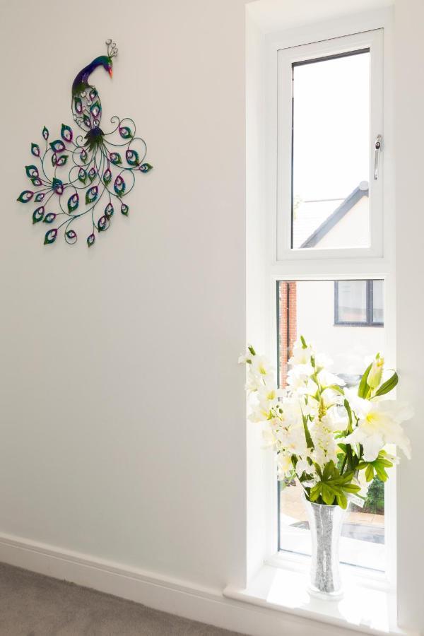 Greenfield Modern 3Br Home - Southcote Lane , Reading Eksteriør bilde