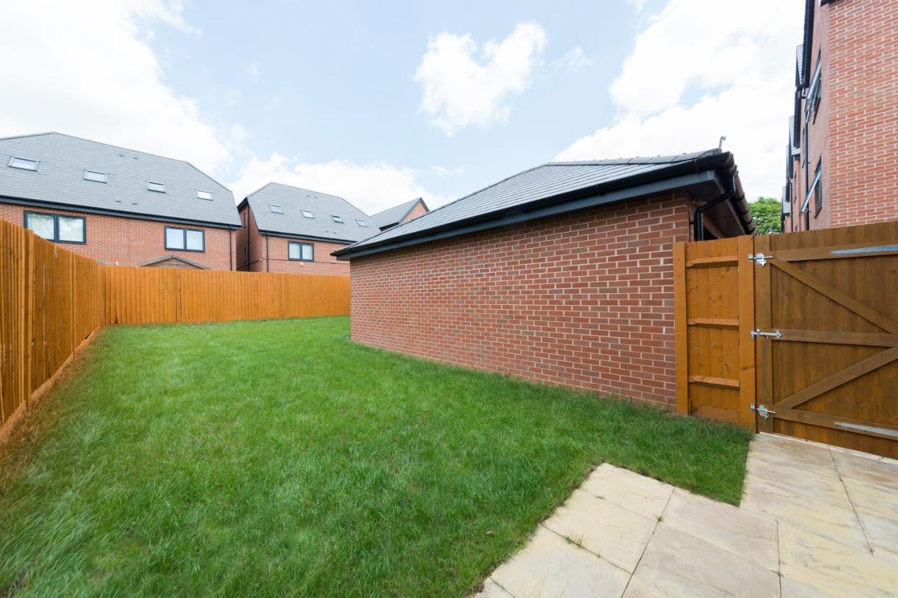 Greenfield Modern 3Br Home - Southcote Lane , Reading Eksteriør bilde