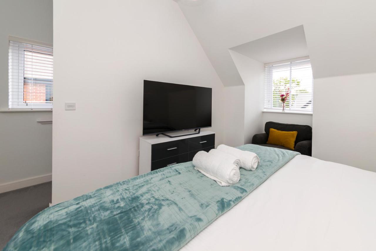 Greenfield Modern 3Br Home - Southcote Lane , Reading Eksteriør bilde