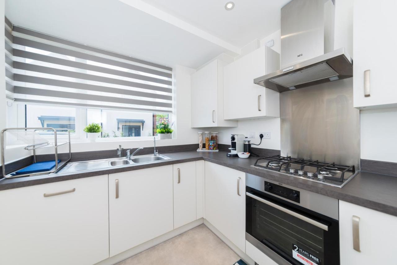 Greenfield Modern 3Br Home - Southcote Lane , Reading Eksteriør bilde