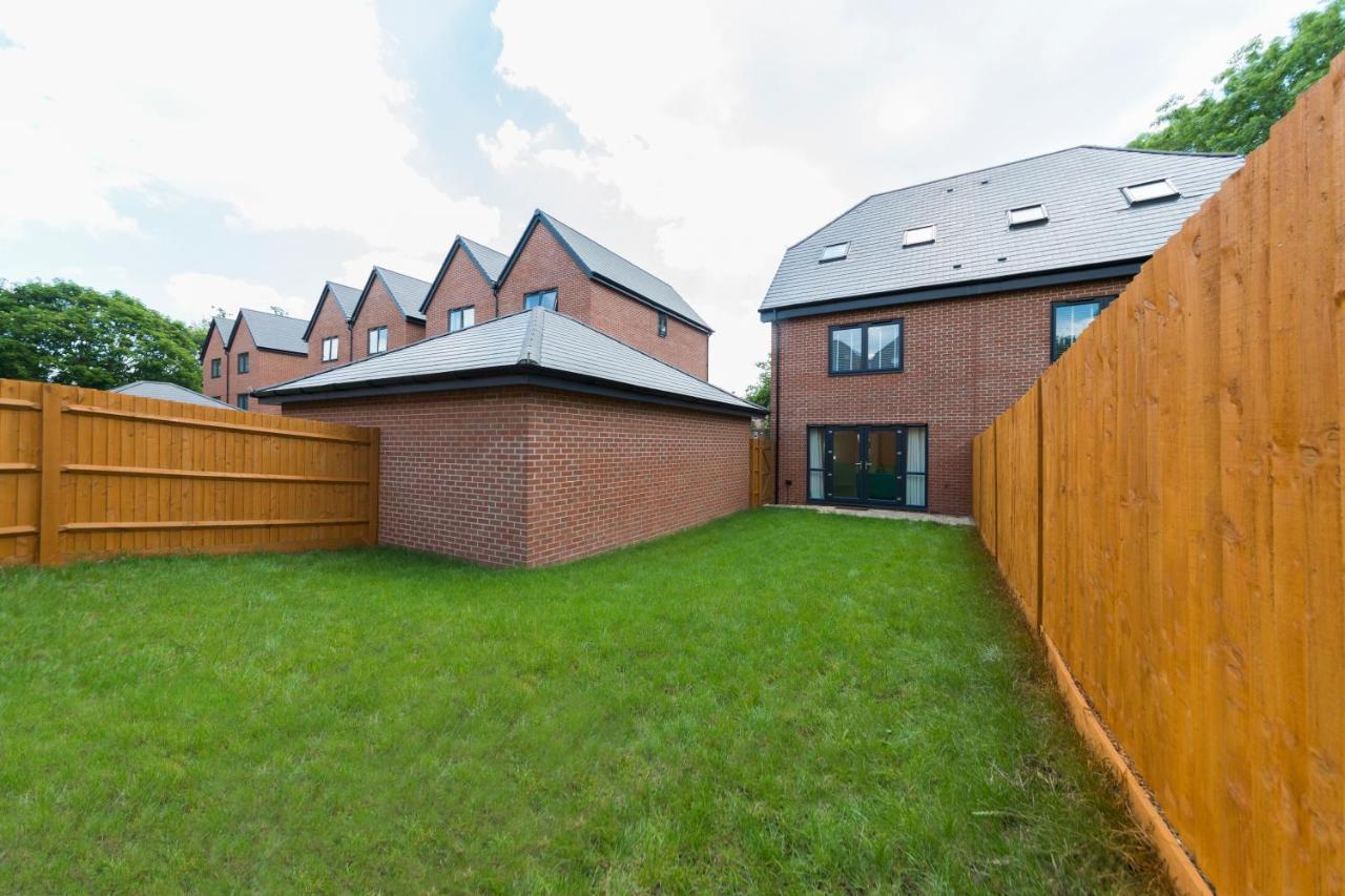 Greenfield Modern 3Br Home - Southcote Lane , Reading Eksteriør bilde