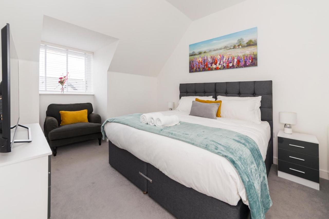 Greenfield Modern 3Br Home - Southcote Lane , Reading Eksteriør bilde