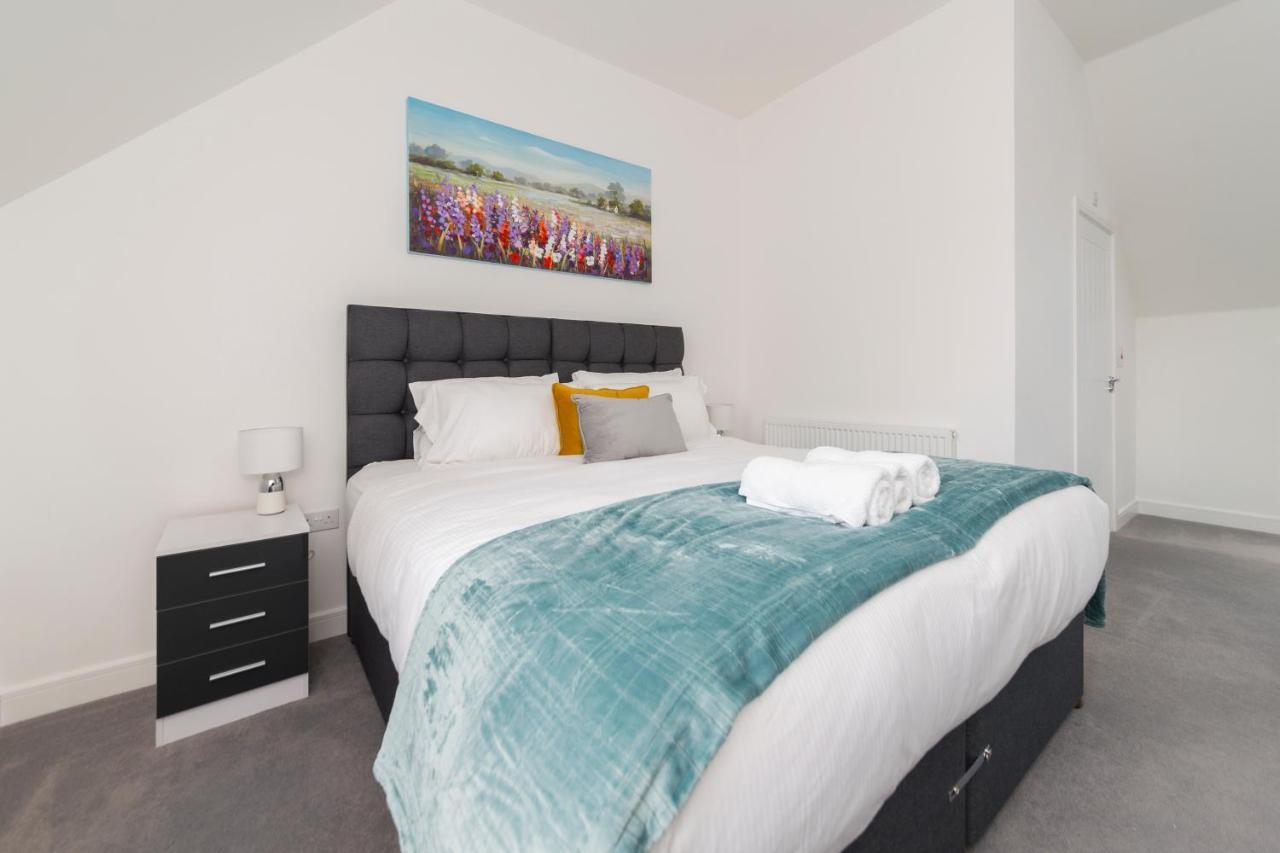 Greenfield Modern 3Br Home - Southcote Lane , Reading Eksteriør bilde